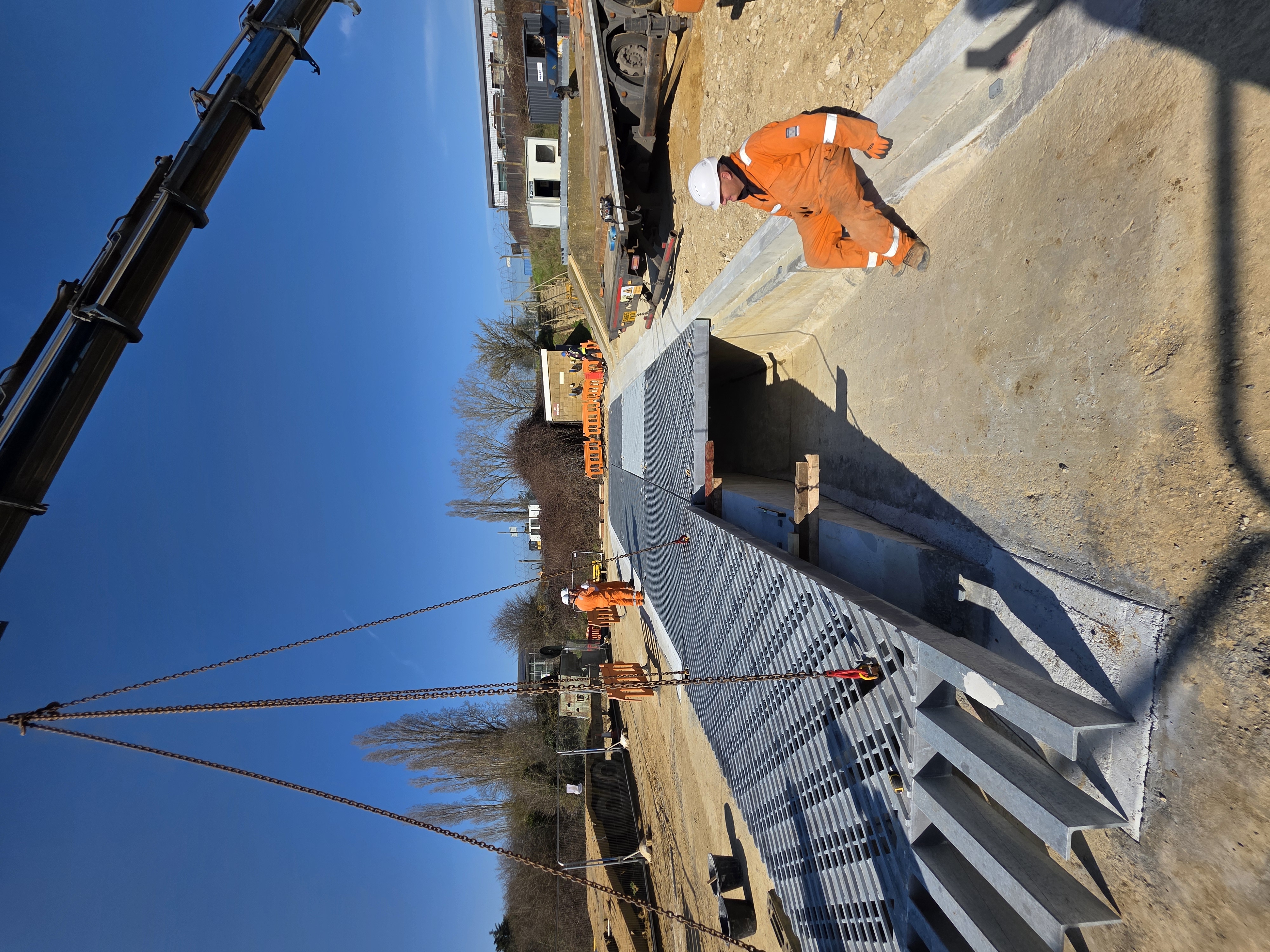 Completed lifting operation with load secured